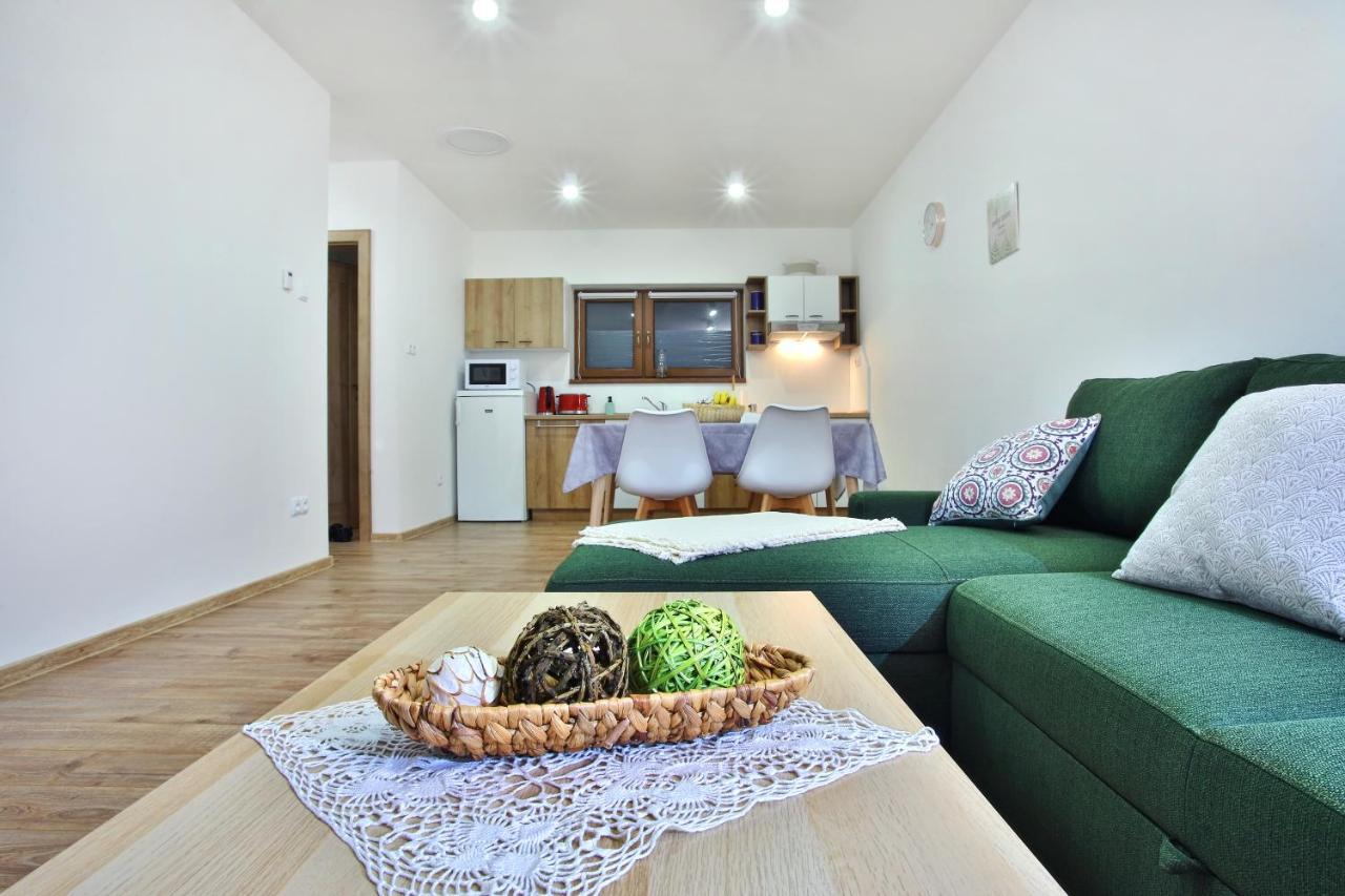 Apartmán Kamilli Bešeňová Exteriér fotografie